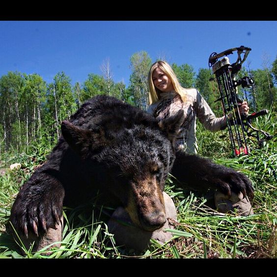 Hottest Girls of Bowhunting