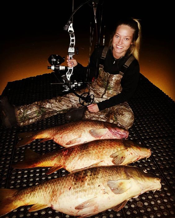 Hottest Women of Bowfishing