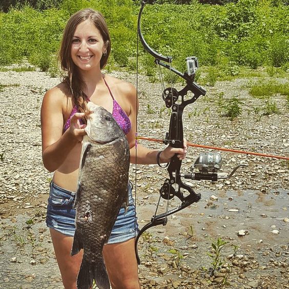 Hottest Women of Bowfishing