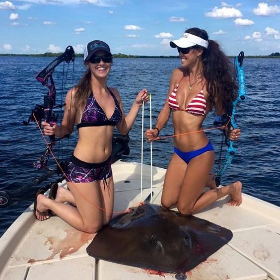 Hottest Women of Bowfishing