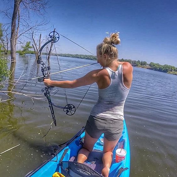 Hottest Women of Bowfishing